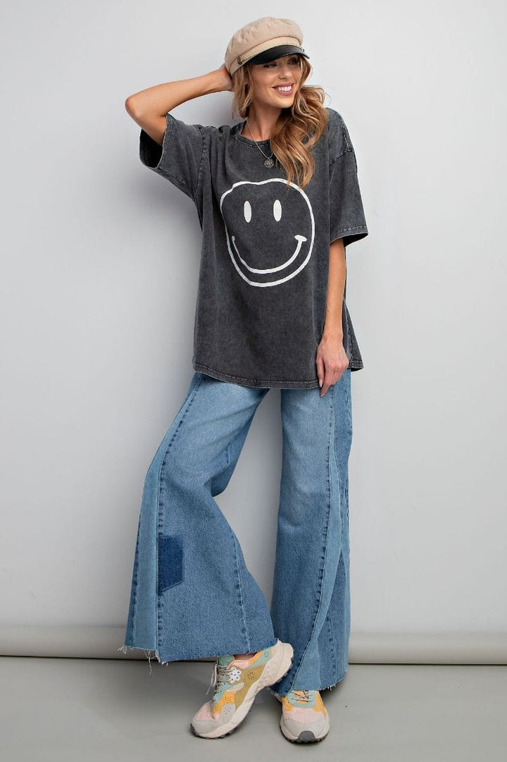 Easel Short Sleeve Smiley Face Printed Mineral Washed Knit Top