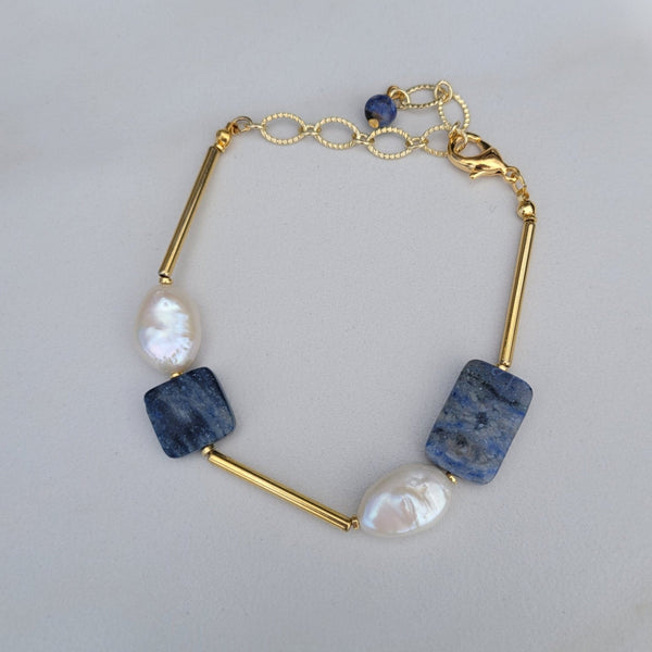 Handmade Lapis Lazuli and Freshwater Pearl Bracelet