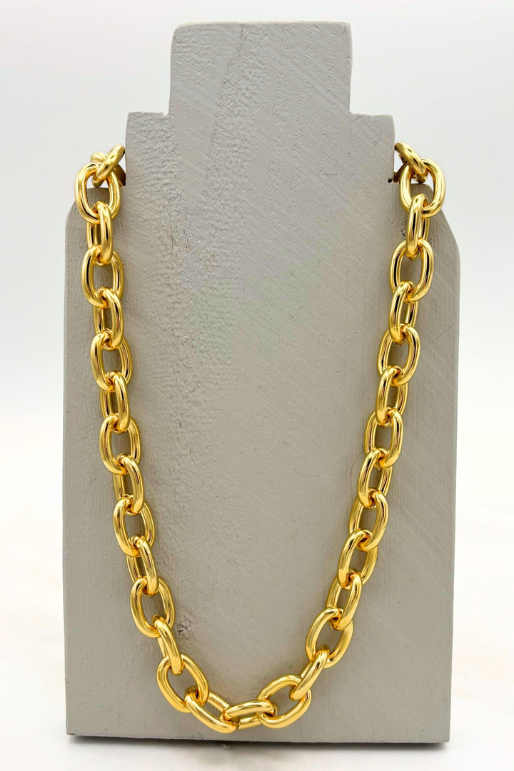 Adelia Handmade Short Chunky Chain Necklace