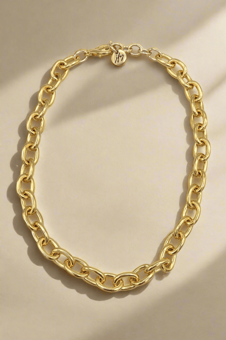 Adelia Handmade Short Chunky Chain Necklace