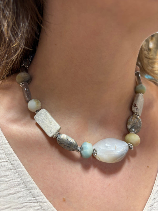 Corinthia Handmade Mixed Genuine Stone Short Beaded Necklace