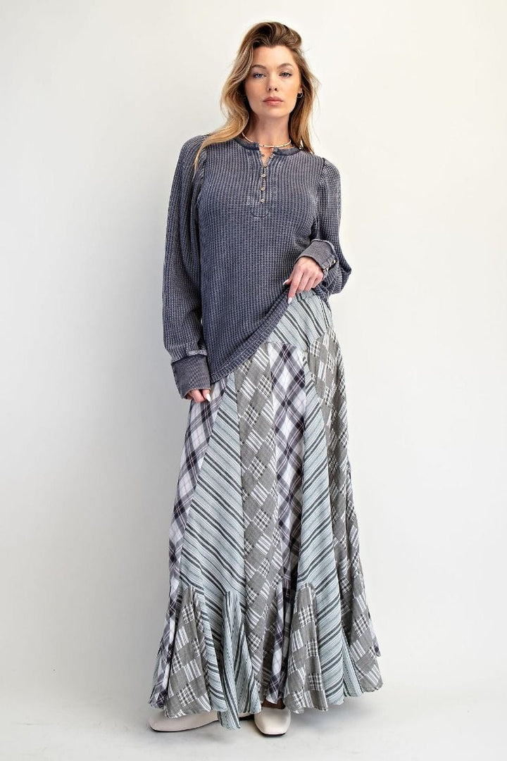 Easel Long Sleeve Ribbed Mineral Washed Henley Top with Button Cuff Sleeves