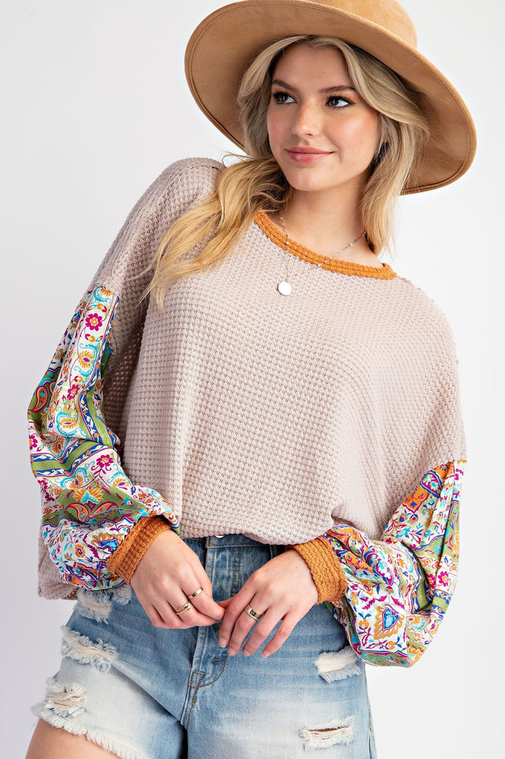 Easel Print Sleeve Mixed Fabric Thermal Knit Top