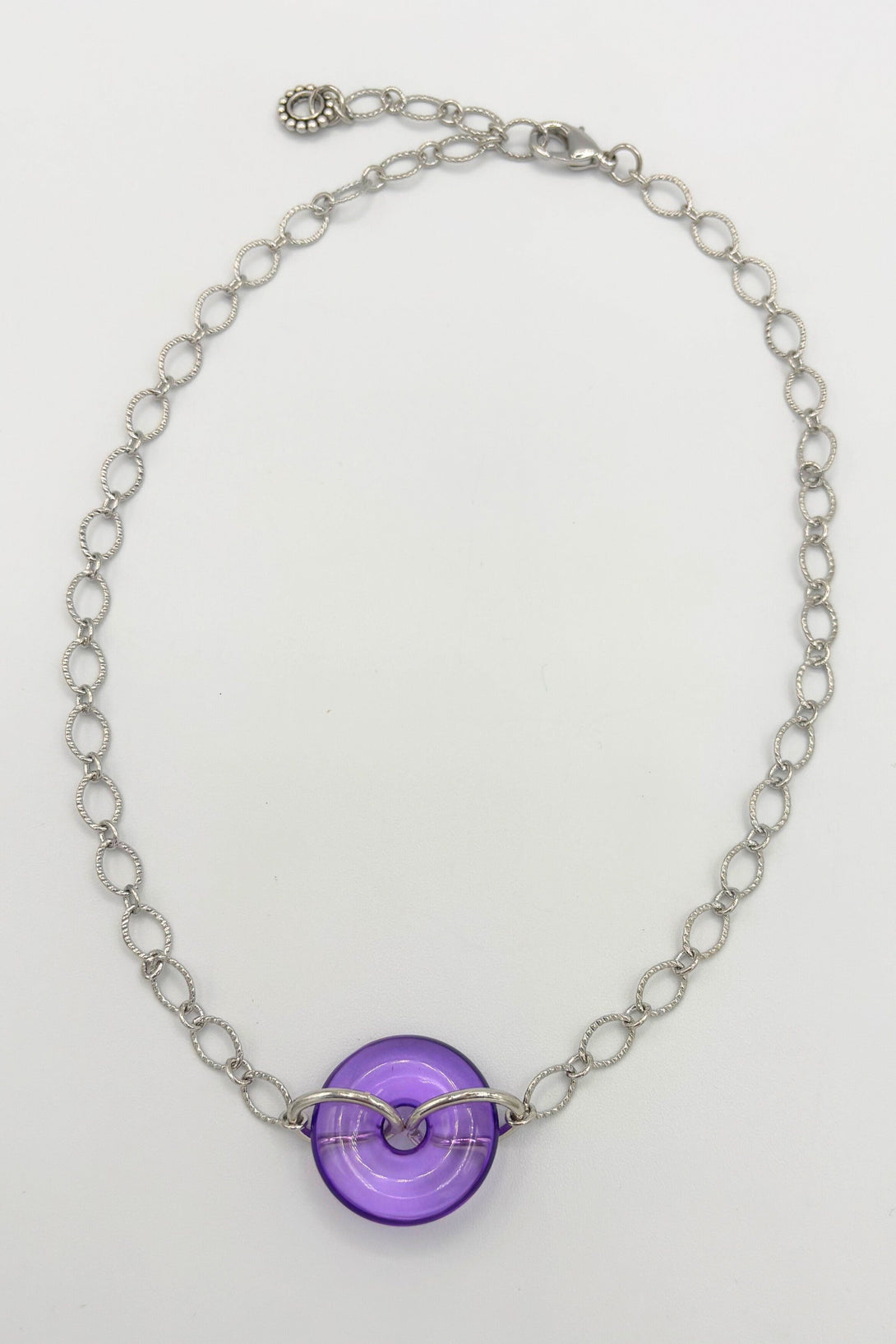 Etched Cable Chain Necklace with Colored Donut Ring Centerpiece