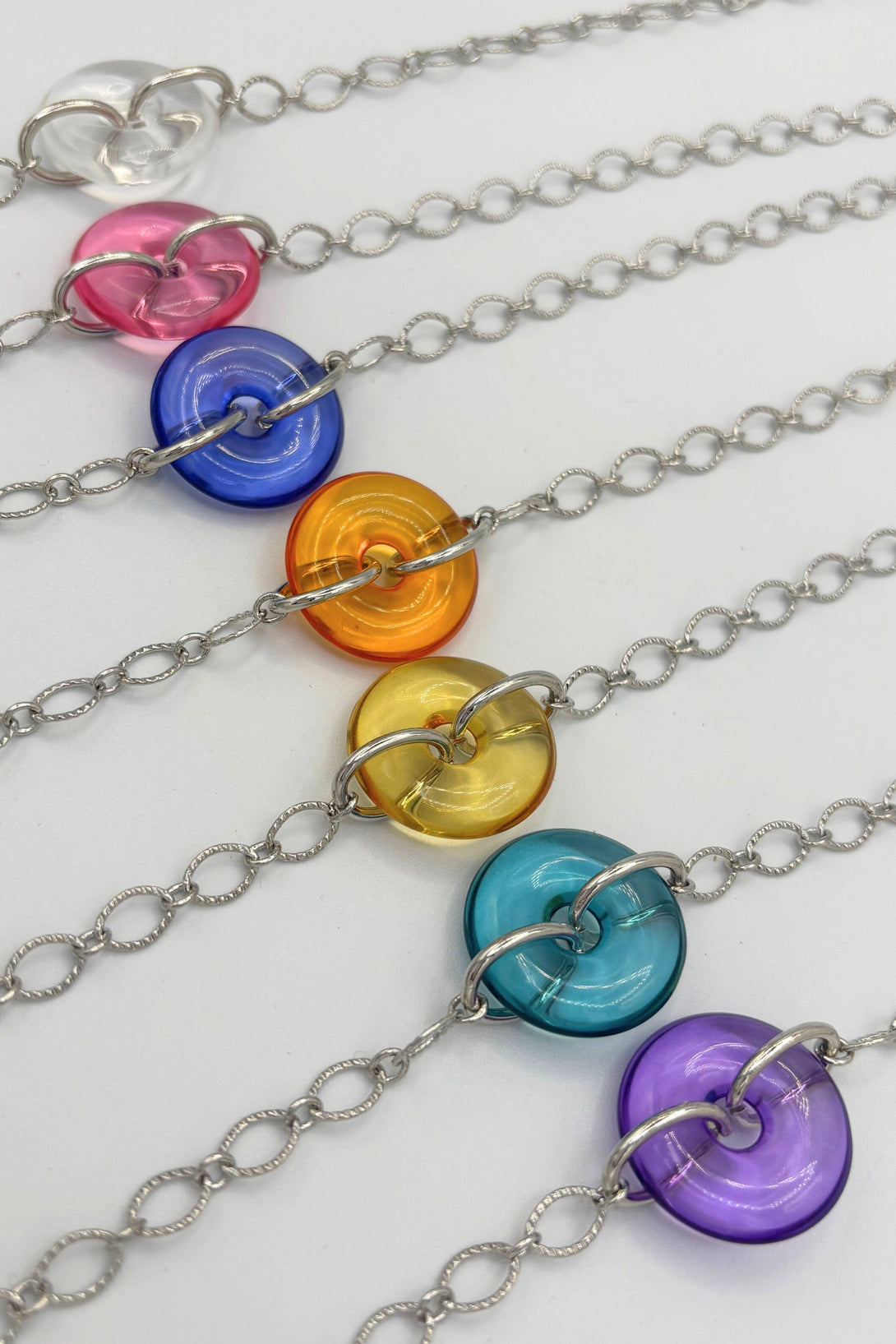 Etched Cable Chain Necklace with Colored Donut Ring Centerpiece