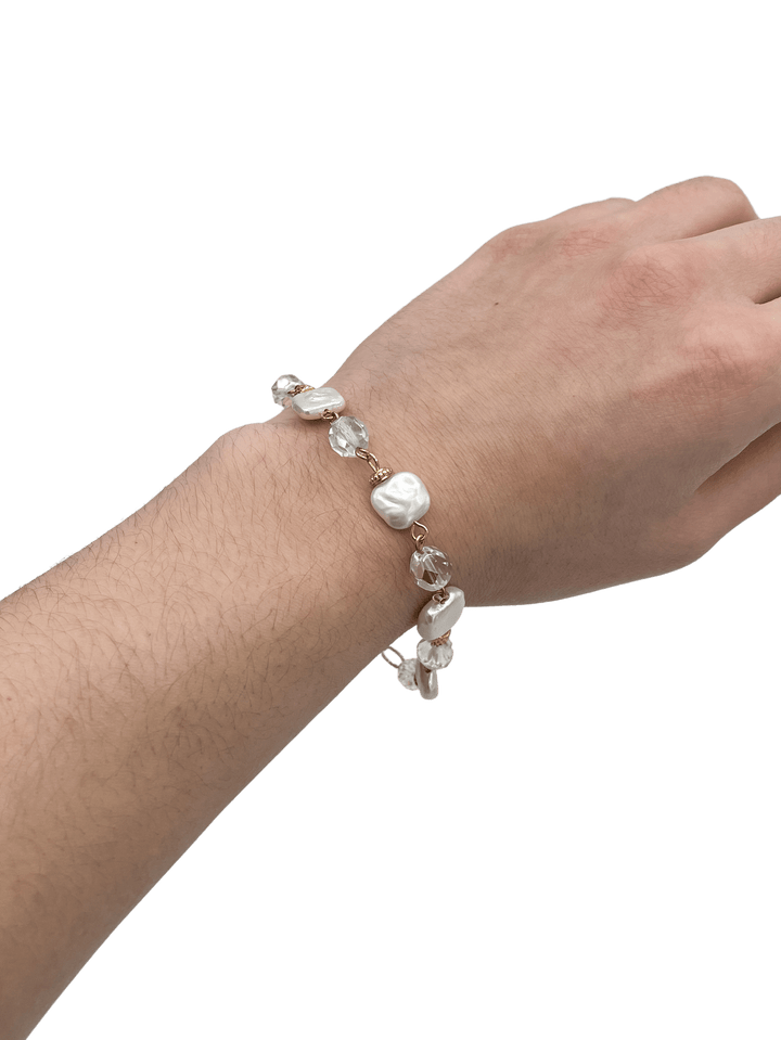 Ethereal Pearl Bracelet with Clear Beads