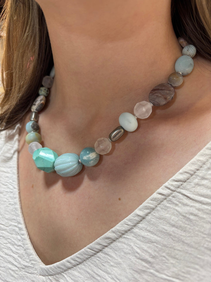 Febe Short Mixed Genuine Stone Beaded Necklace