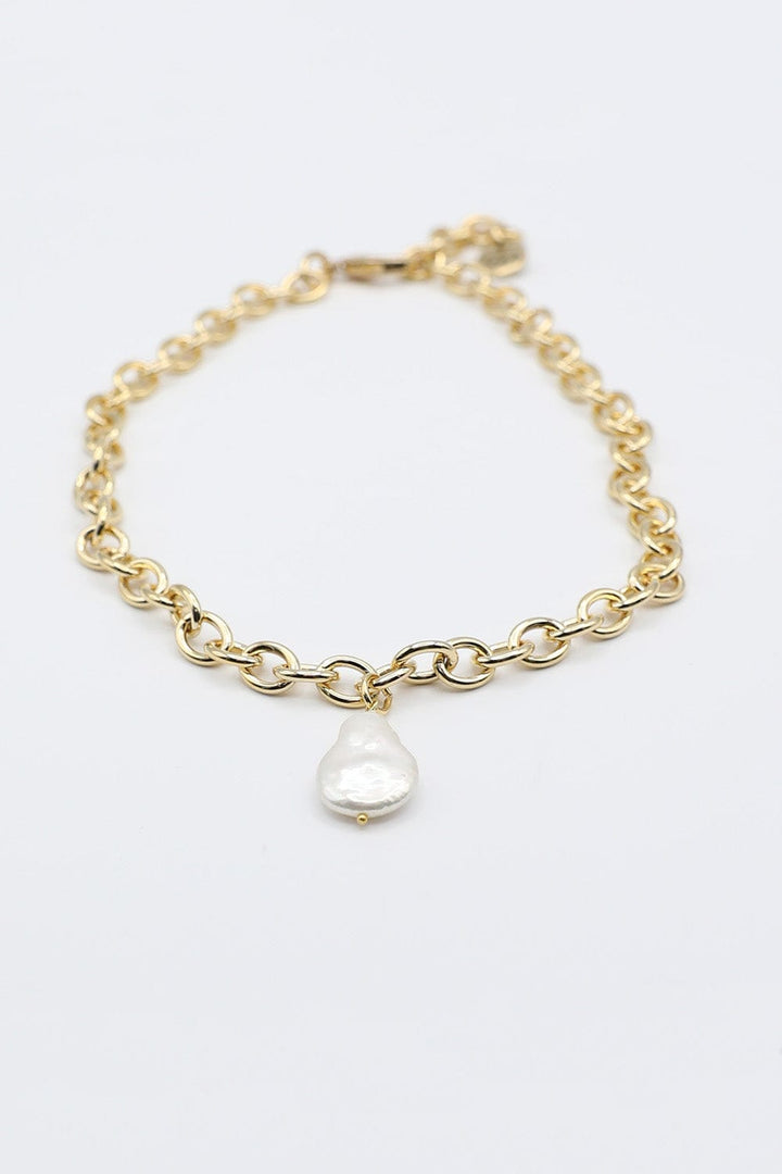Gold Necklace with Flat Coin Freshwater Pearl