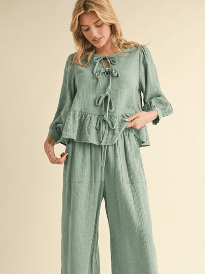 Jodifl Cotton Three Quarter Peasant Sleeve Tie Front Peplum Top