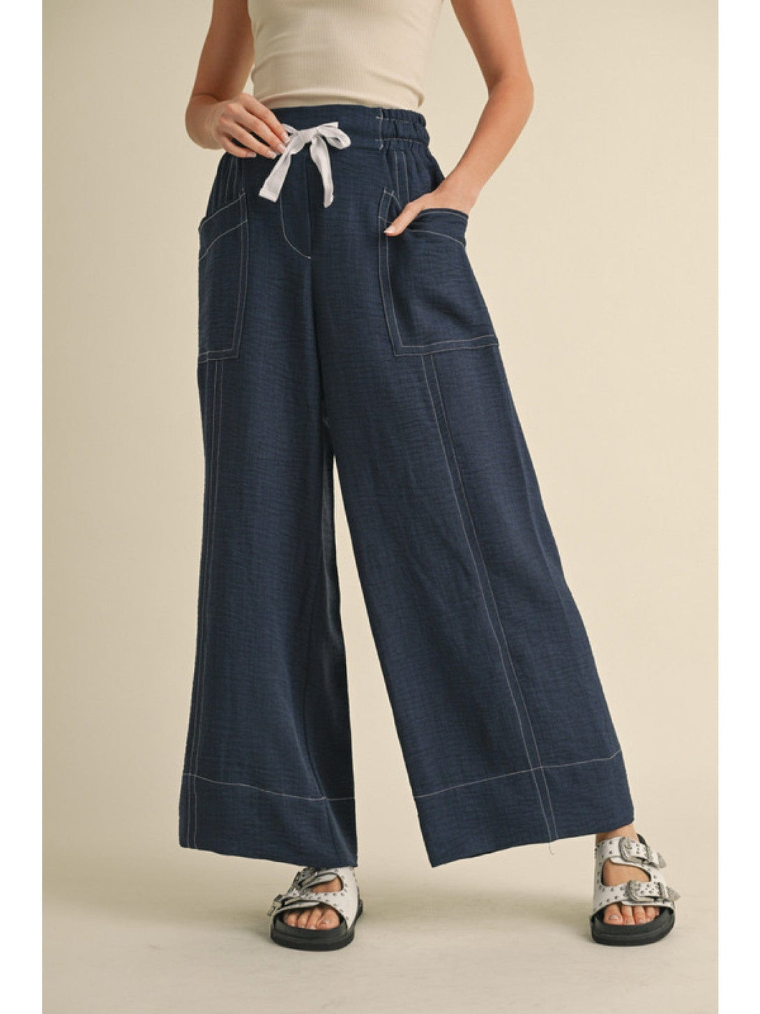 Jodifl Front Slant Pockets Wide Leg Drawstring Waistline Pants with Contrast Stitching