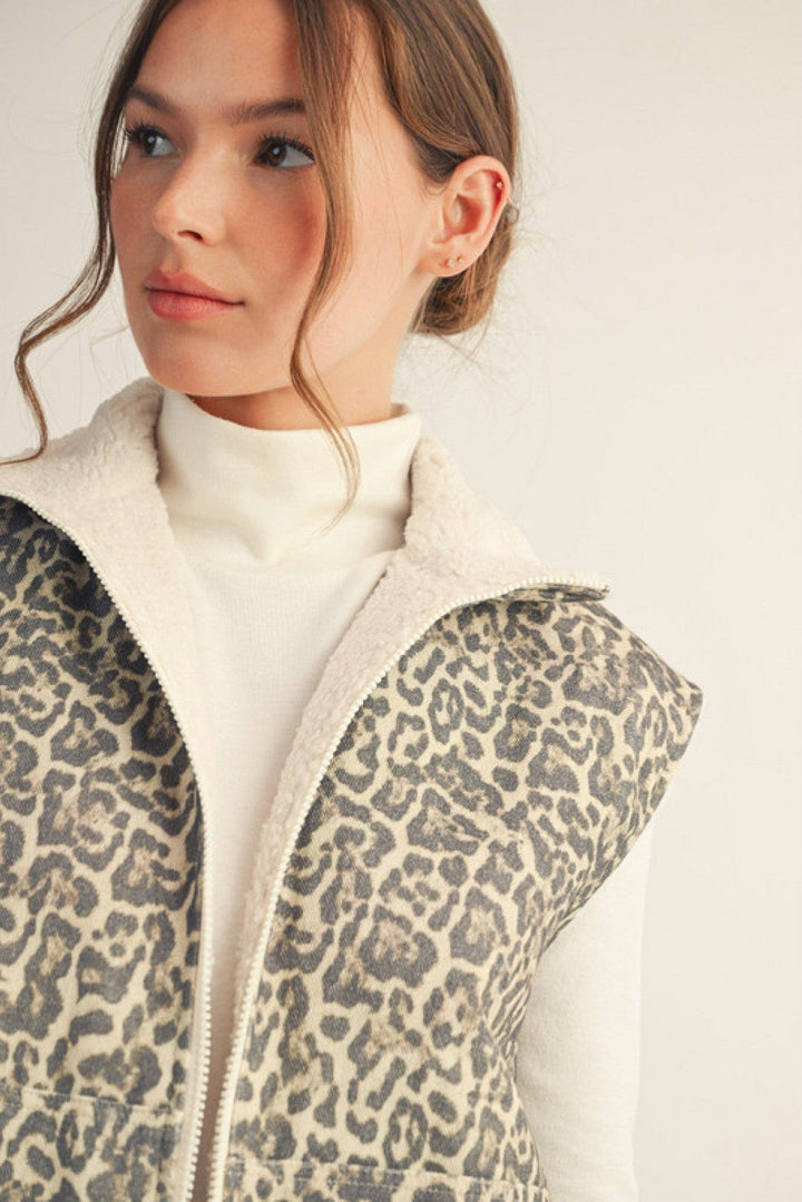Jodifl Leopard Print Sherpa Lined Zip Up Vest