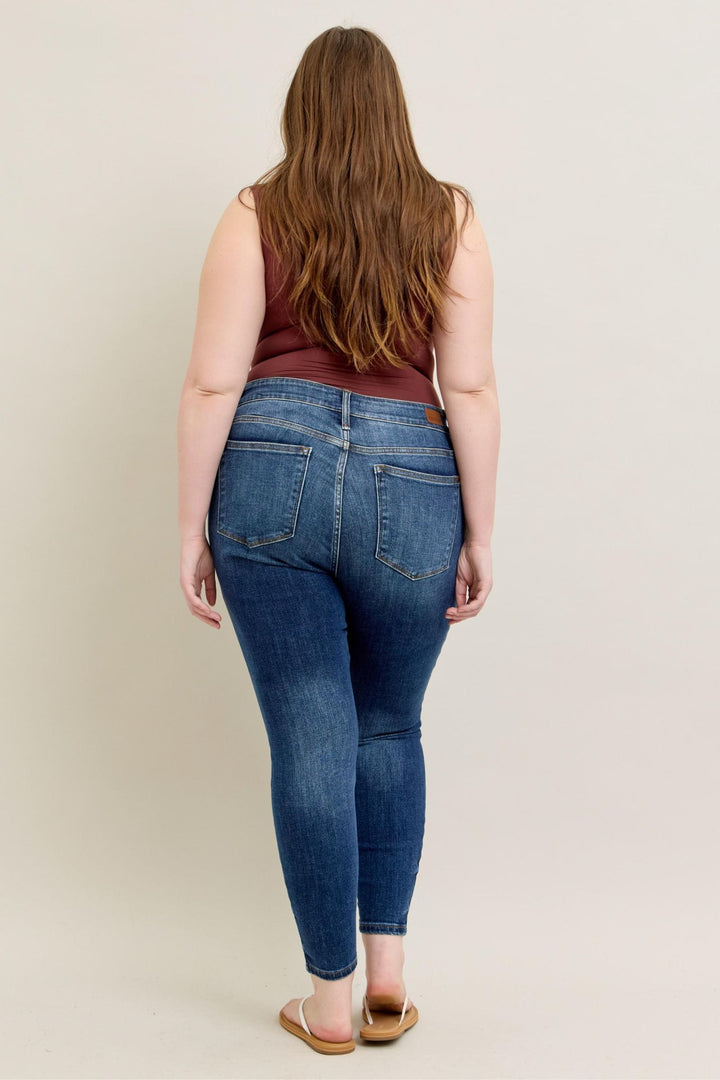 Judy Blue Core Mid Rise Skinny Jeans