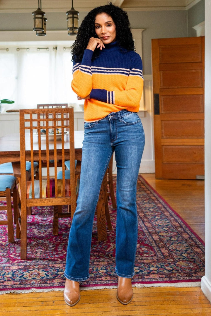 Judy Blue Mid Rise Thermal Bootcut Jeans