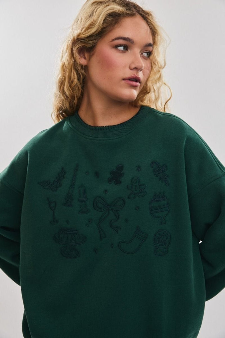 Le Lis Christmas Embroidered Graphic Solid Crewneck Sweatshirt