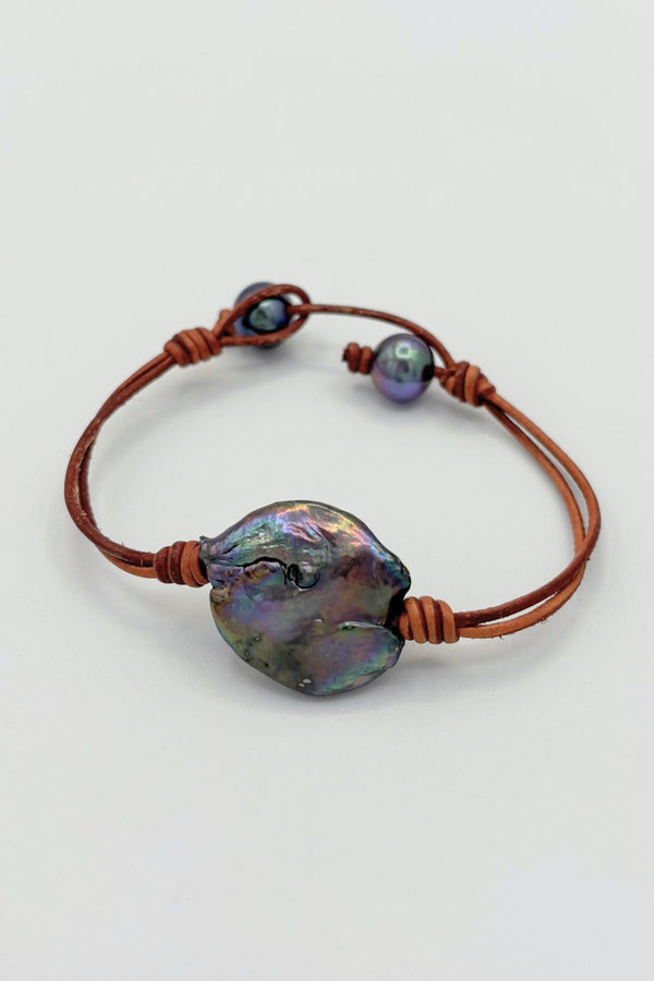 Leather Bracelet with Flat Biwa Pearl