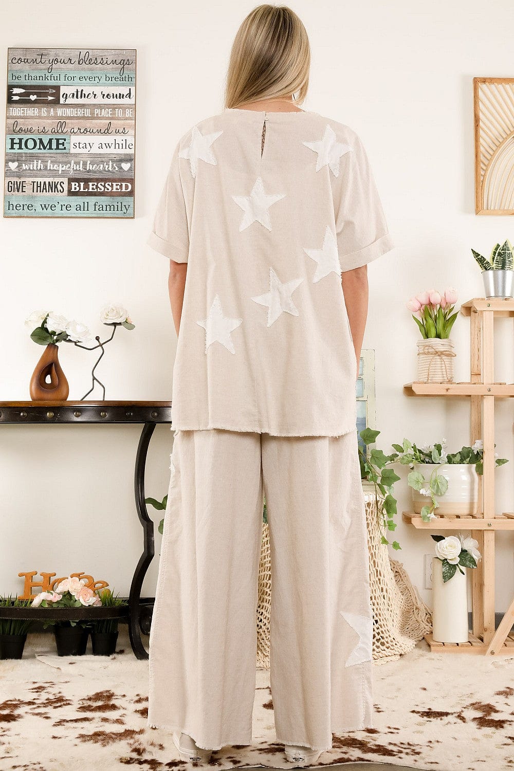 Linen Blend Raw Edge Star Patch Short Sleeve Top