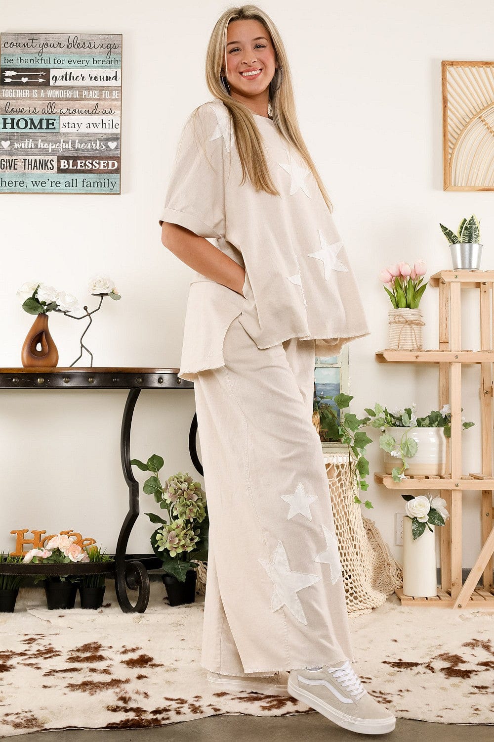 Linen Blend Raw Edge Star Patch Short Sleeve Top
