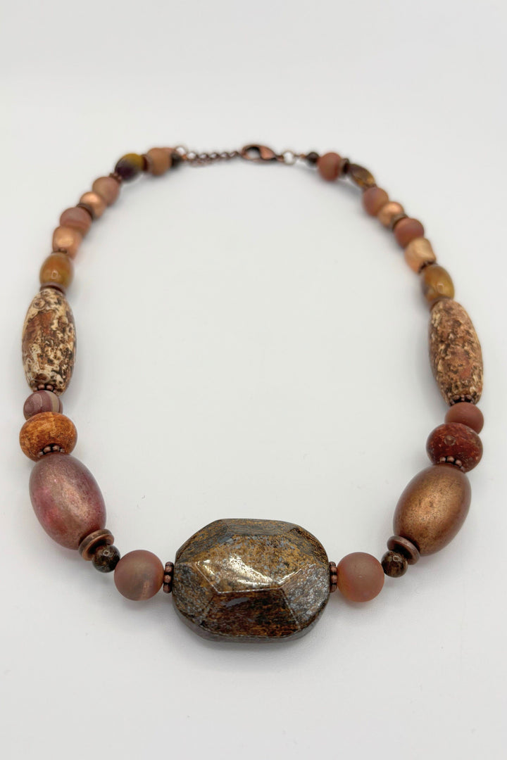 Necklace Slot