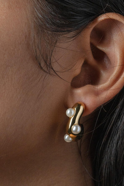 Organic Open Hoop Earrings Studded with Medium Pearls