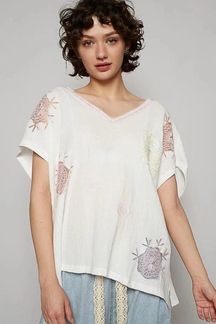 POL V-Neck Embroidery Detailed See-Through Floral Patch Short Sleeve Gauze Top