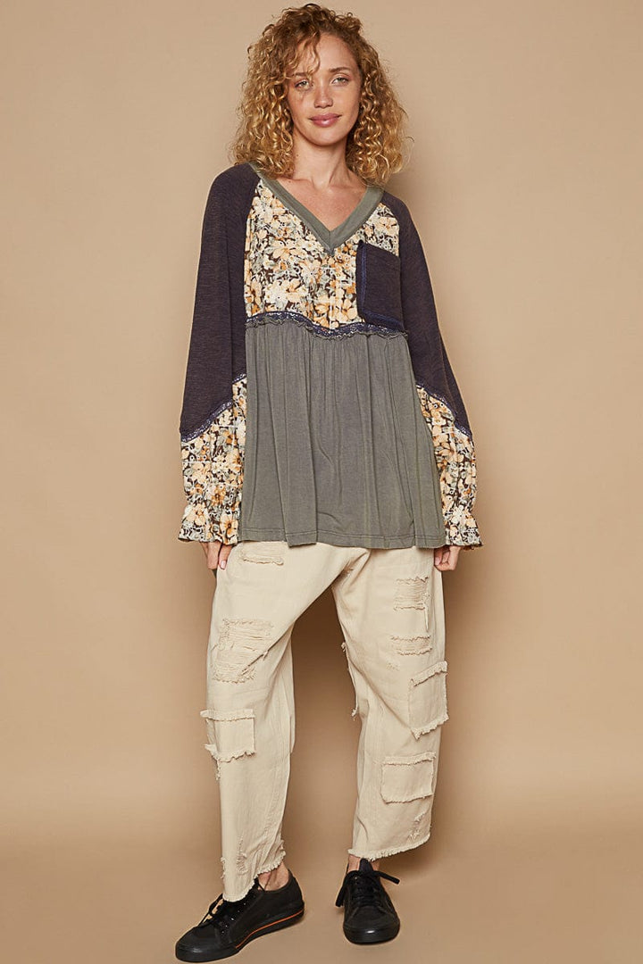 POL V-Neck Front Pocket Balloon Sleeve Floral Jersey Top