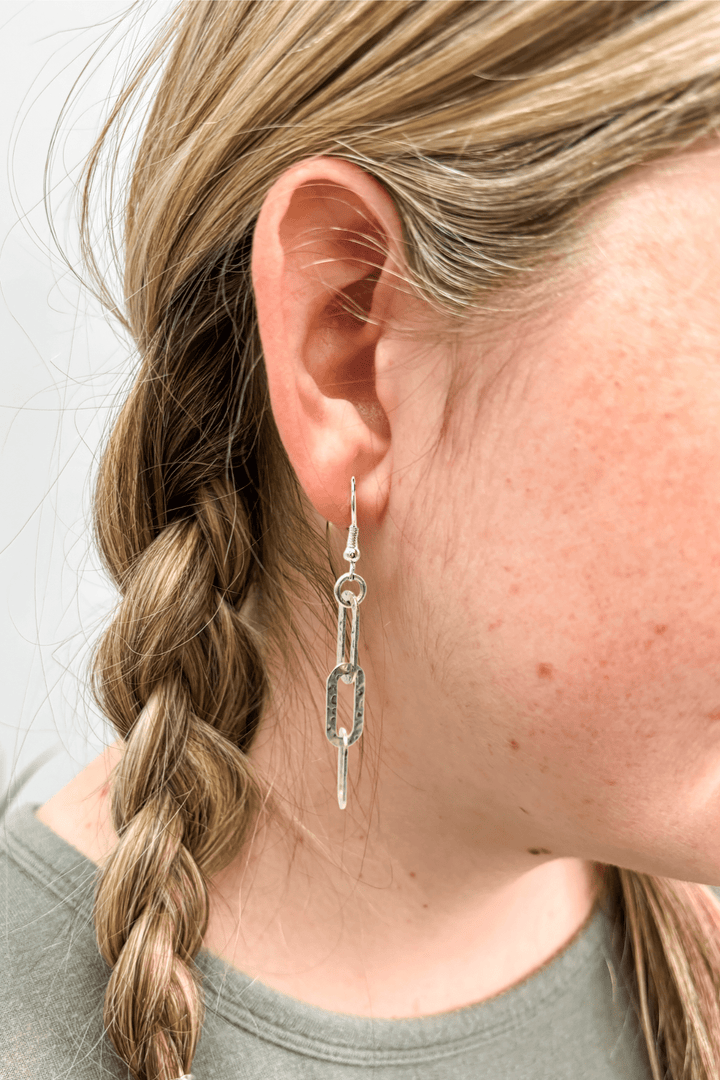 Rippled Oval Chain Link Dangle Earrings