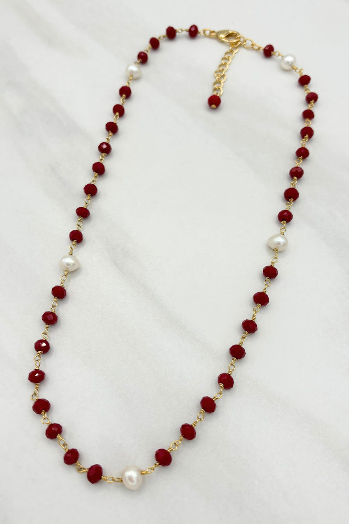 Simple Glass Beaded Short Necklace with Freshwater Pearl Accents