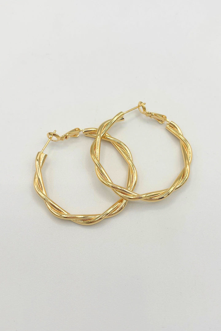 Simple Medium Size Twist Metal Clasp Hoops