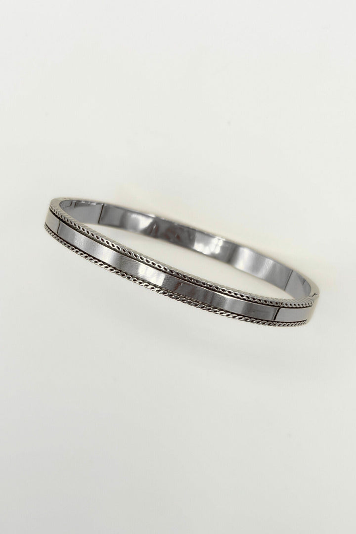 Stainless Steel Ridged Edge Hinged Bangle Bracelet