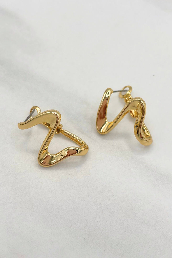 Tapered Zig-Zag Flattened Lever Back Hoop Earrings