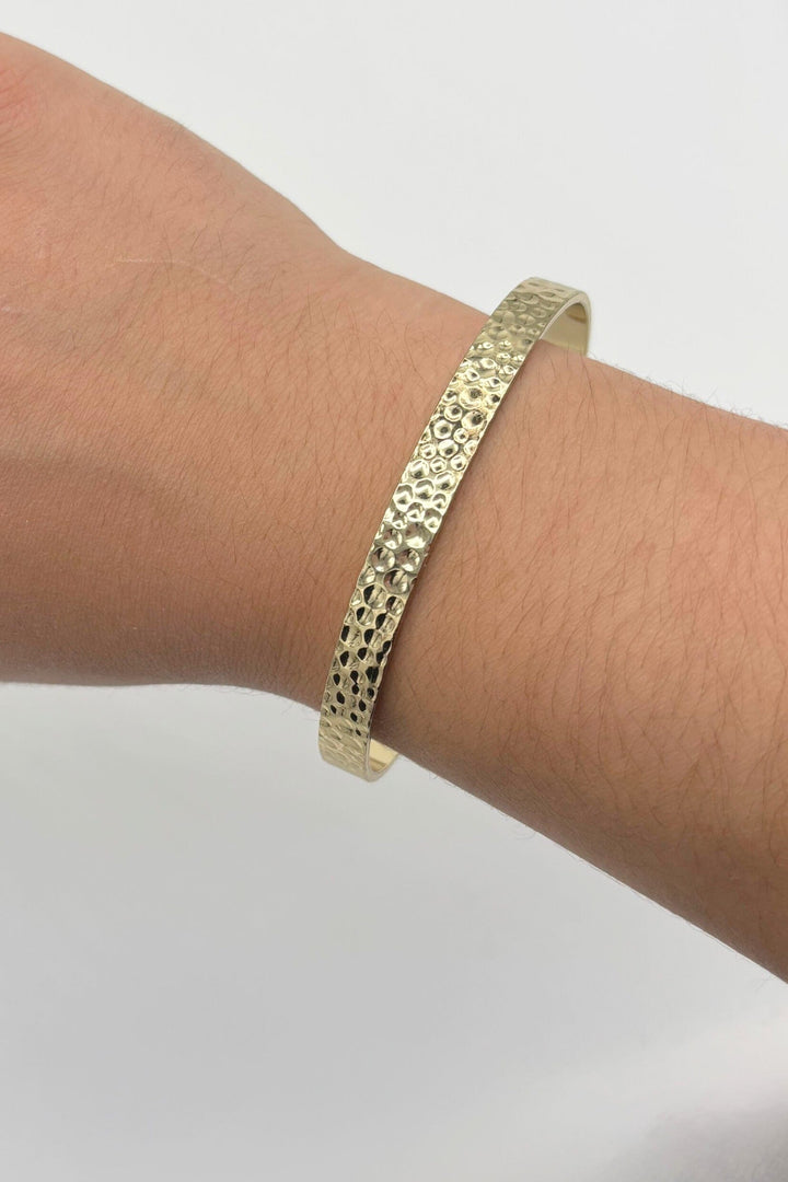 Thin Rippled Surface Open Style Cuff Bracelet