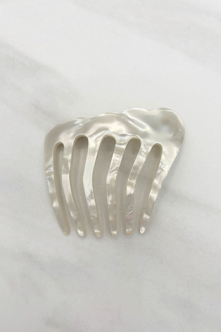 Vintage Acrylic "M" Shaped Wide Hair Comb