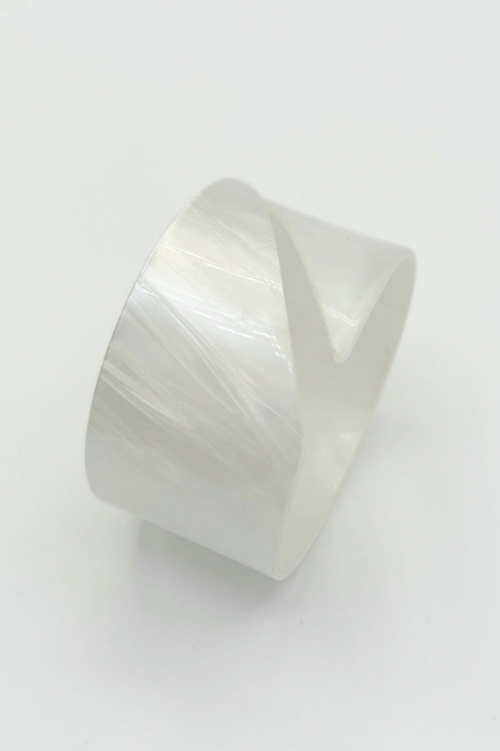 Vintage Italian Pointed Wrapped Edge Pearly Bangle Bracelet