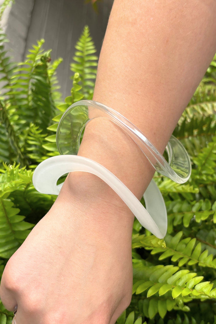 Vintage Italian Subtle Wave Bangle Bracelet