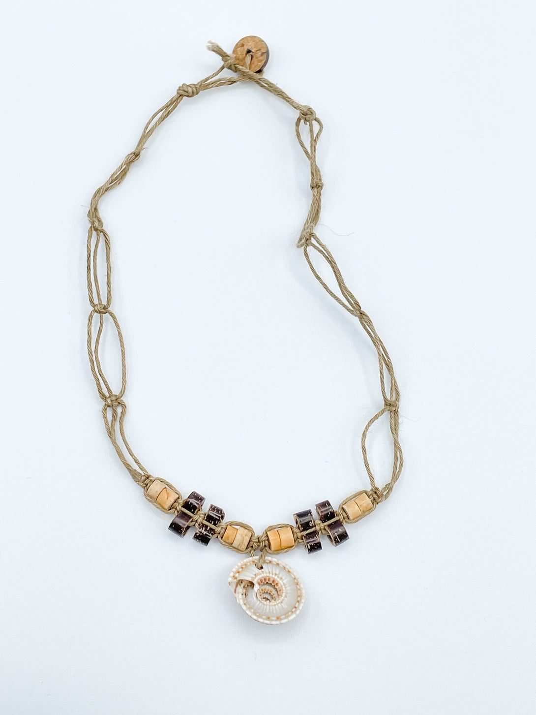 Buch + Deichmann Vintage Necklace with Sundial Shell