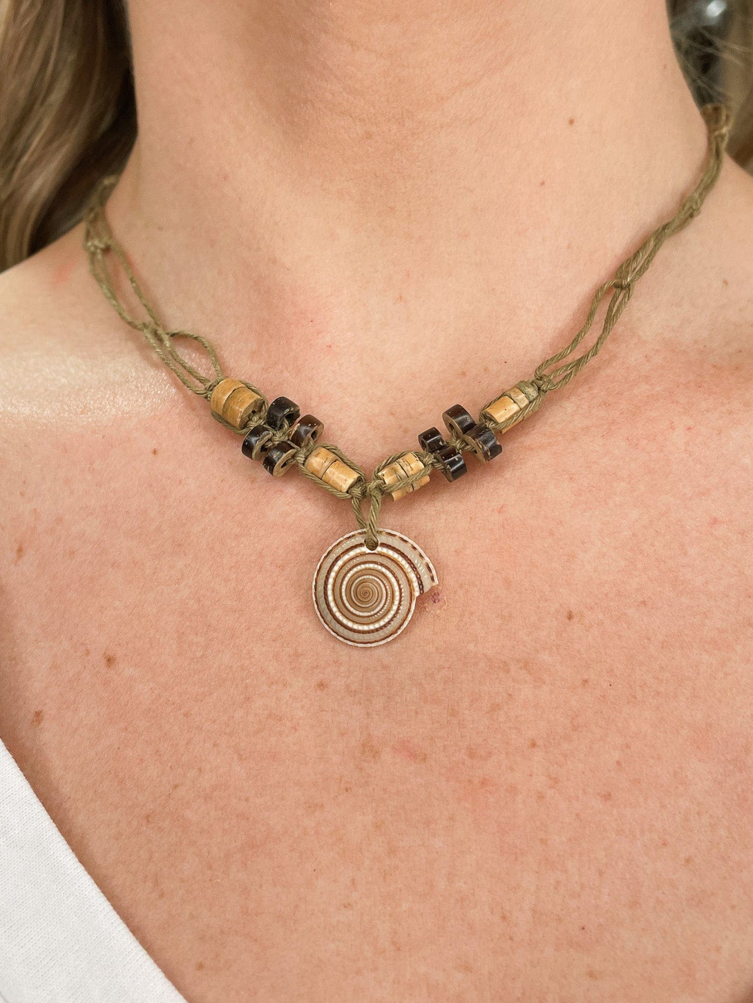 Buch + Deichmann Vintage Necklace with Sundial Shell