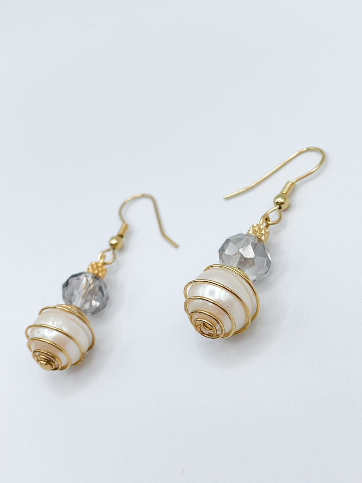 Dangle Earrings with Pearls and Faceted Crystals