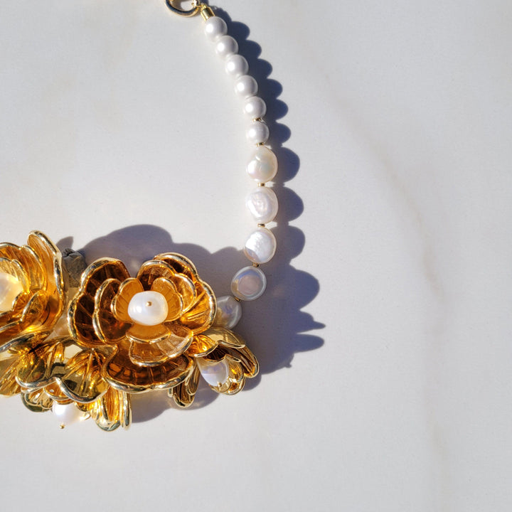 Golden Dancing Trillium Flower Cluster Pearl Necklace