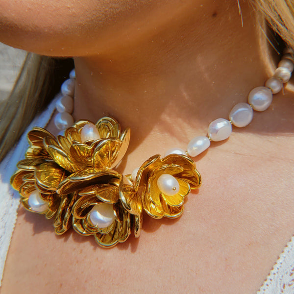 Golden Dancing Trillium Flower Cluster Pearl Necklace