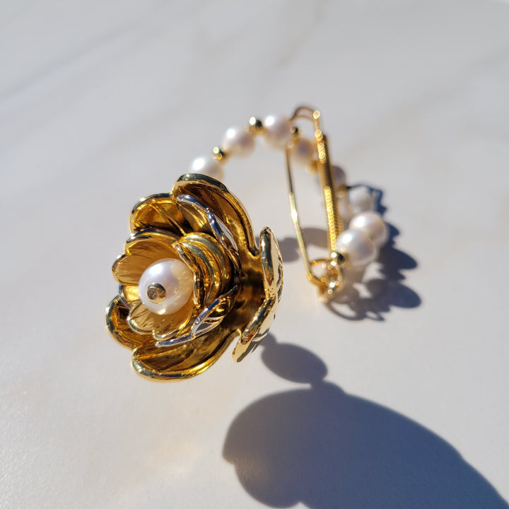 Golden Dancing Trillium Flower Pearl Brooch Pin