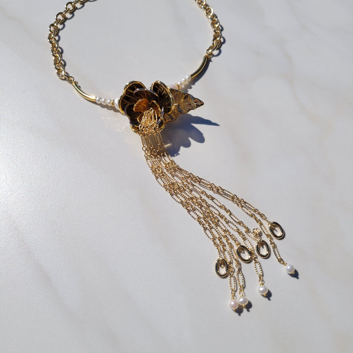 Golden Dancing Trillium Flower Pearl Necklace