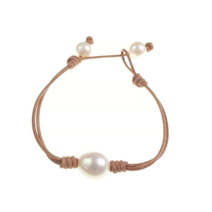 Handmade Classic Leather and Pearl Bracelet