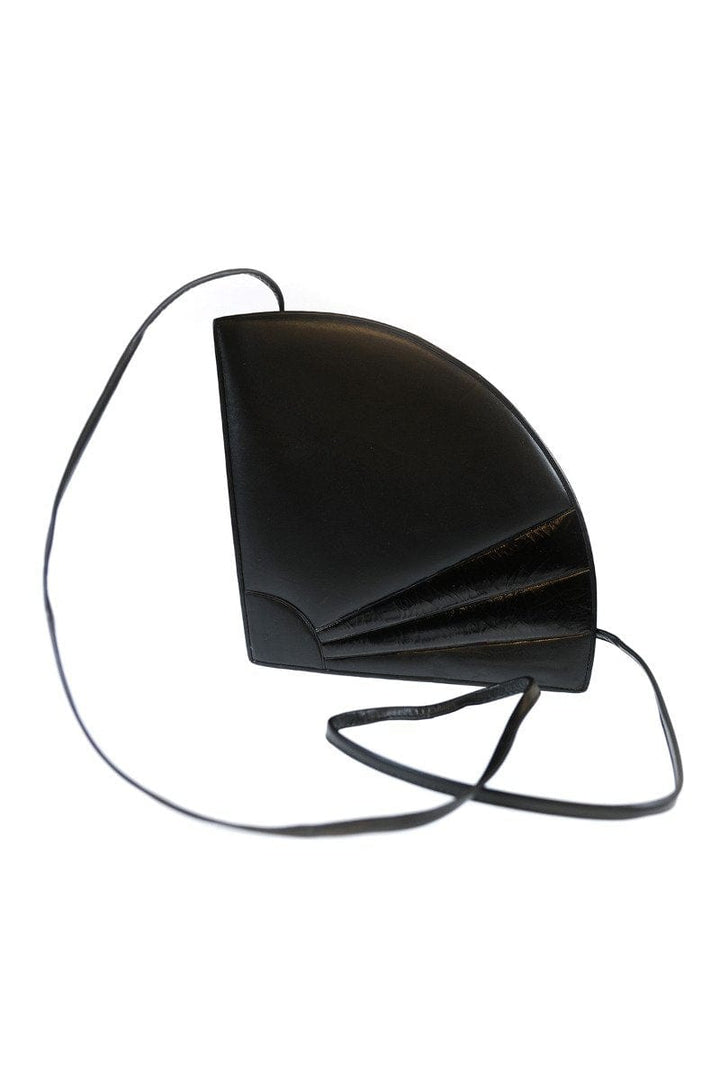 Safi Vintage Black Patent Fan Handbag