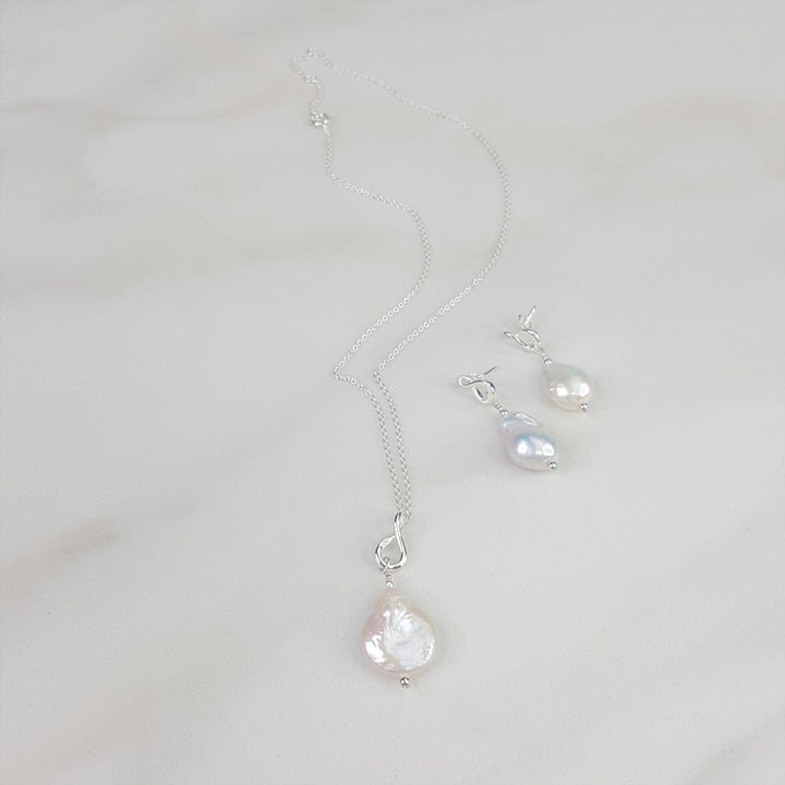 Sterling Silver Earring with Fresh Water Pearl