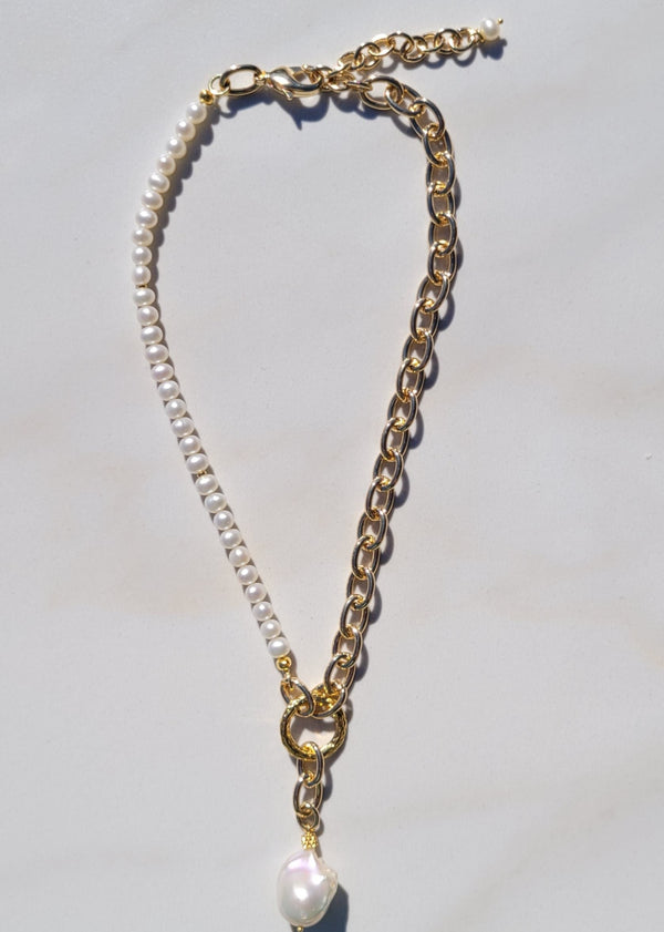 Sublime Vintage Charm Necklace