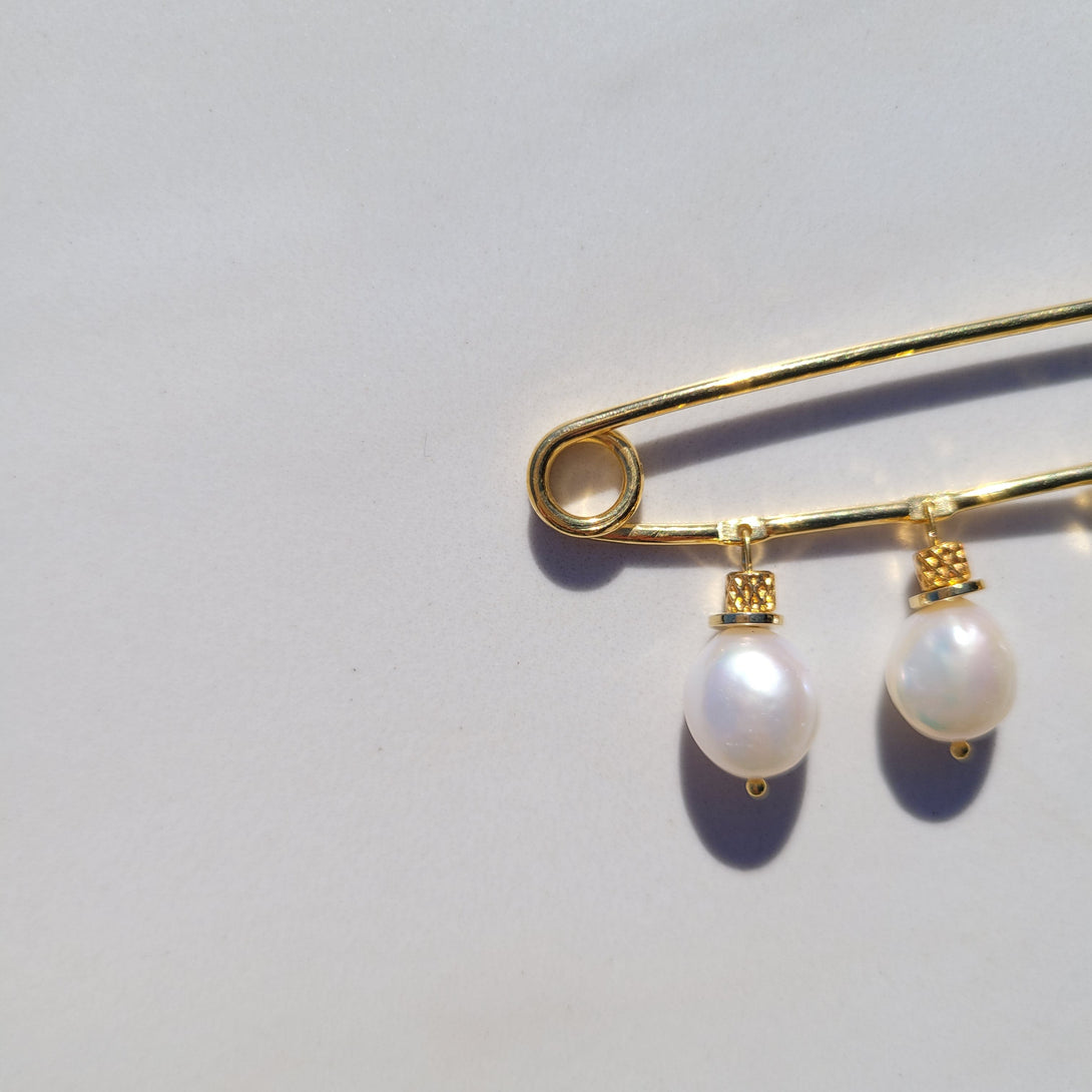 The Vintage Trinity Pearl Pin