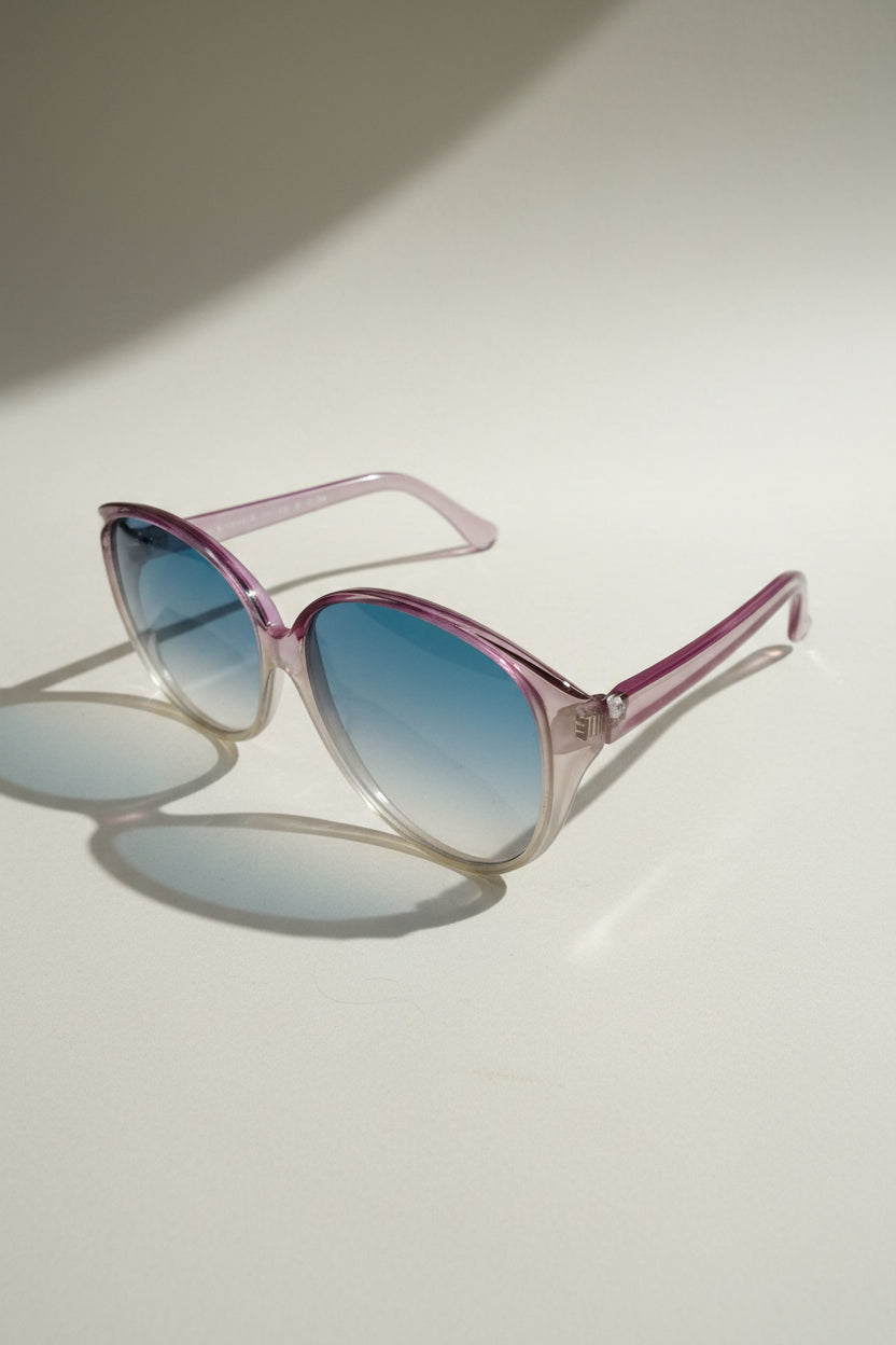 Vintage Oversized Sunglasses with Ombre Tint Lenses – jfybrand